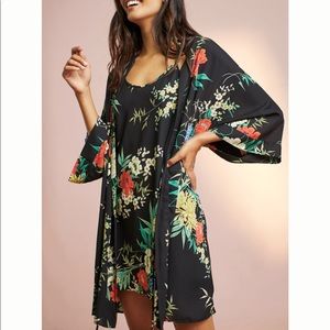 Never Worn! Anthropologie Floral Kimono robe
